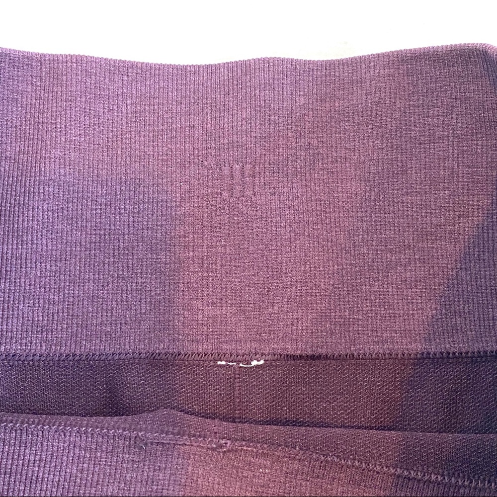 LULULEMON | In The Flow Crops - Picture 4 of 6